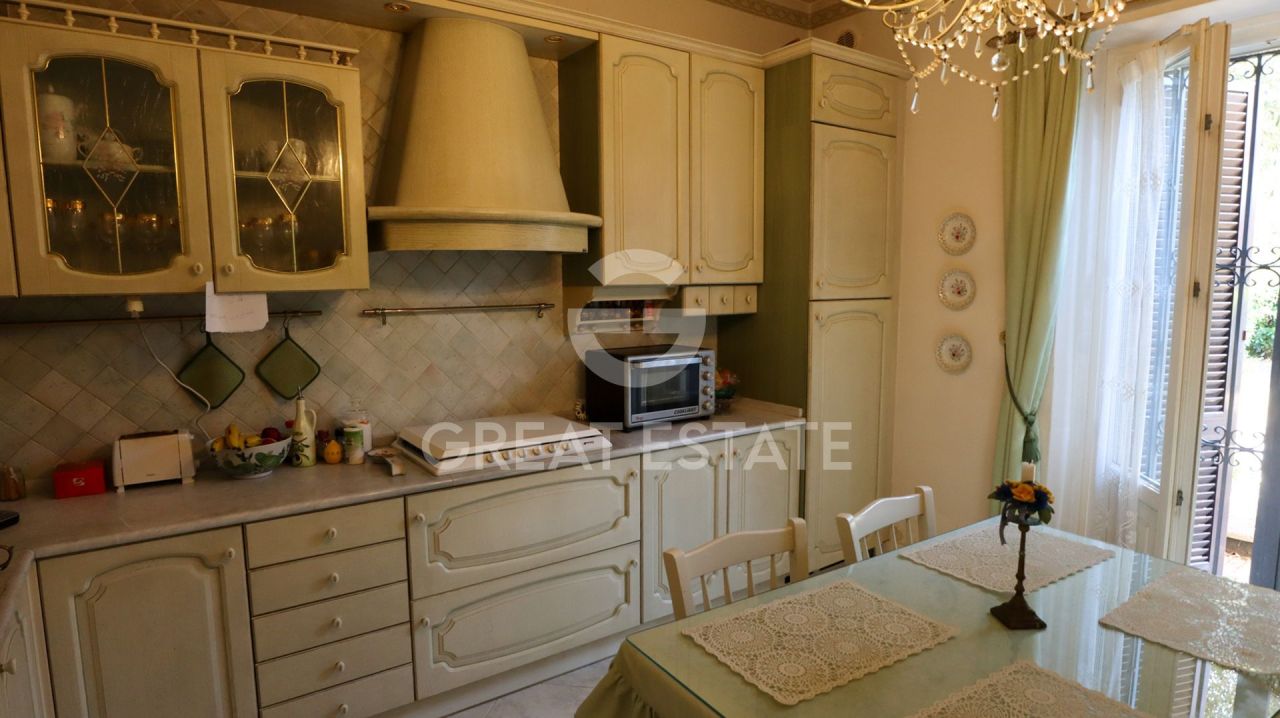 Villa en Passignano sul Trasimeno, Italia, 307.65 m² - imagen 15