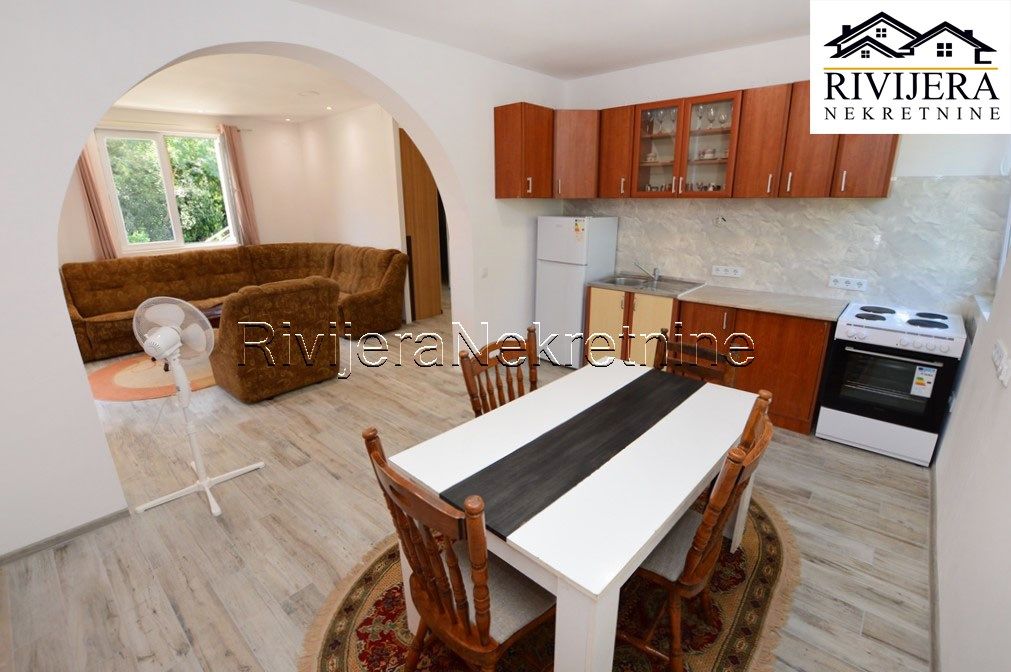 Wohnung in Herceg-Novi, Montenegro, 75 m² - Foto 1