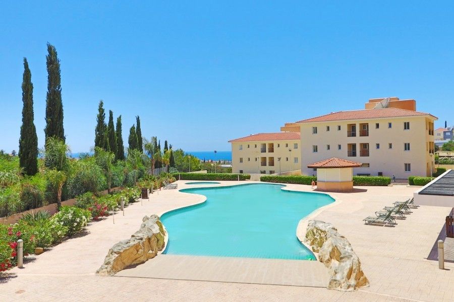 Apartment in Paphos, Cyprus - picture 1