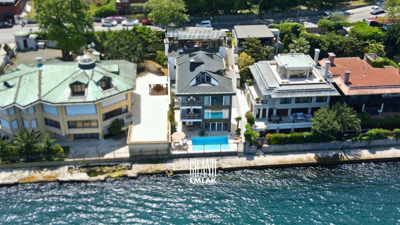 Villa en Estambul, Turquia, 700 m² - imagen 1