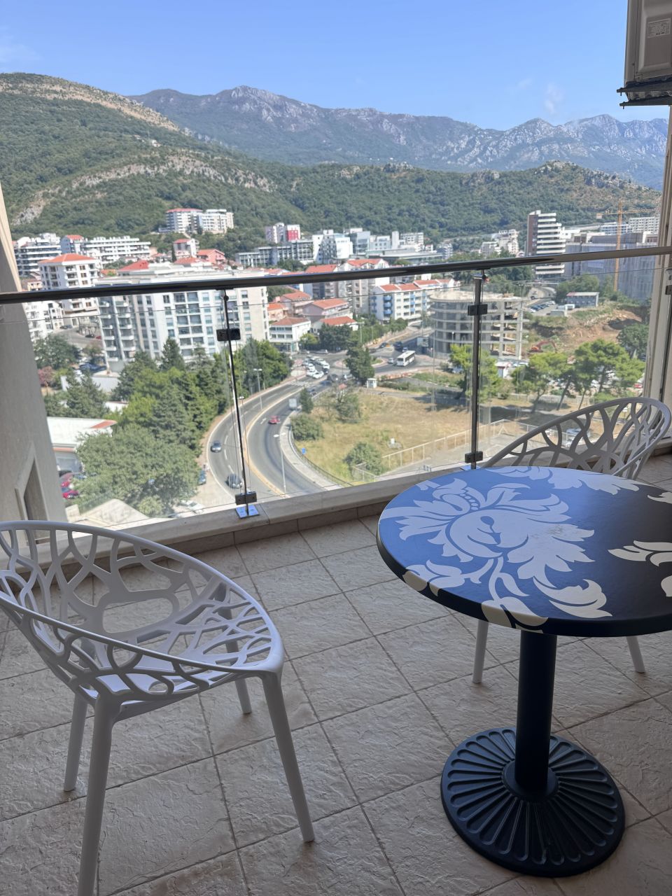 Flat in Becici, Montenegro, 93 m² - picture 1