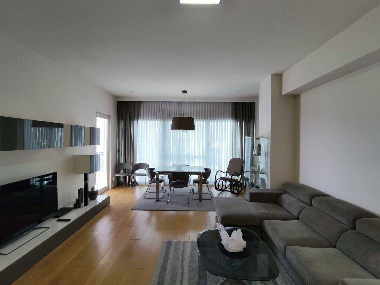 Piso en Budva, Montenegro, 87 m² - imagen 1