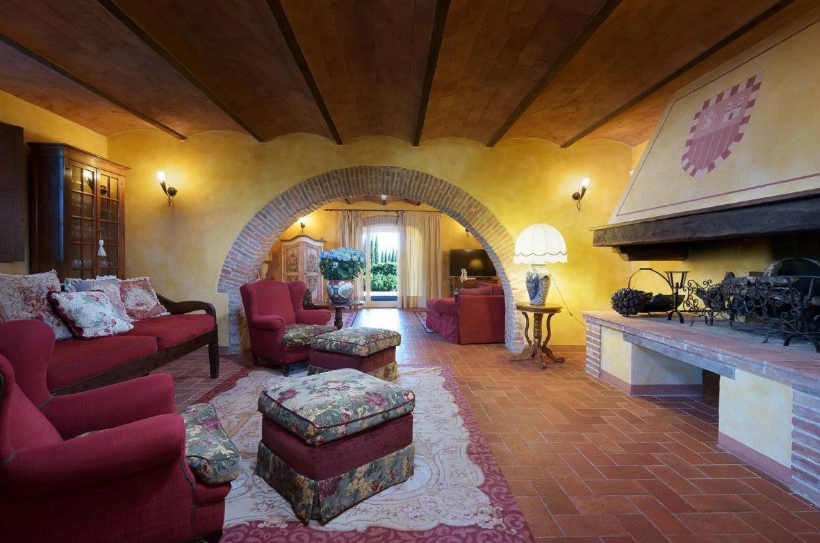 Casa lucrativa en Montalcino, Italia, 1 000 m² - imagen 5
