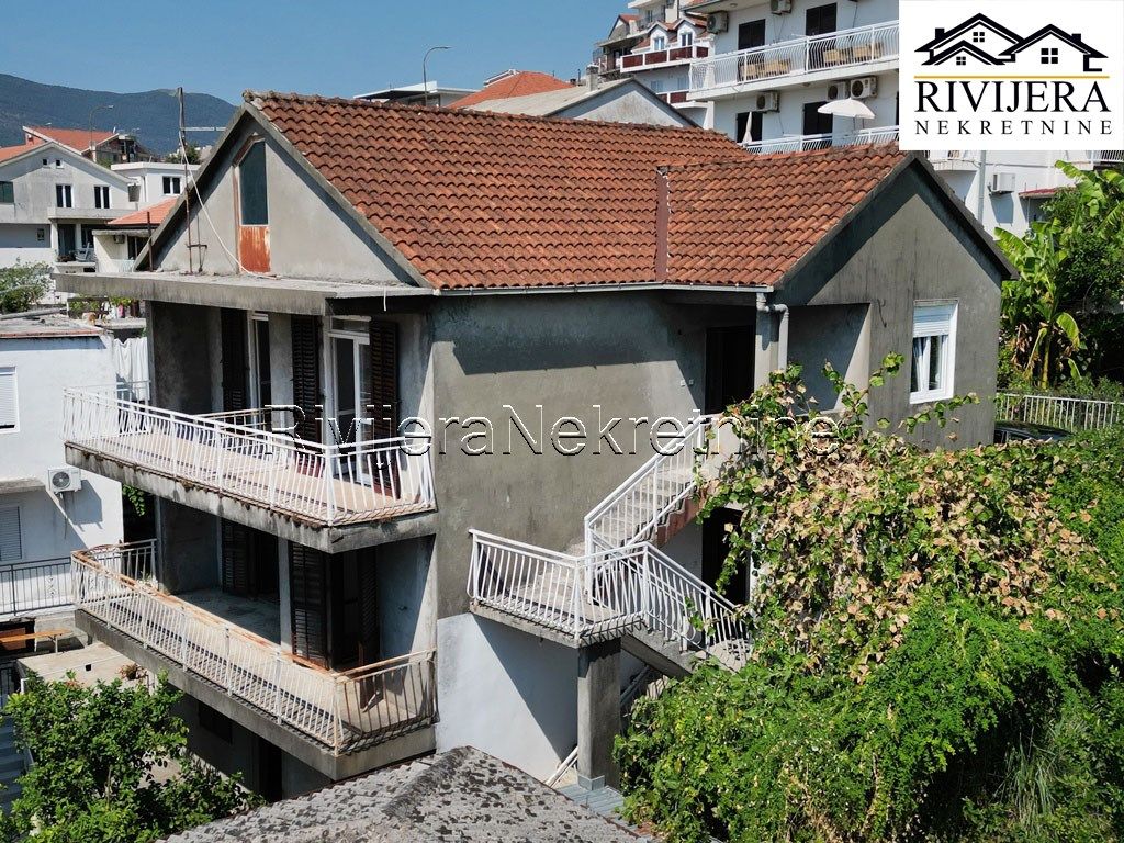 Casa a Herceg-Novi, Montenegro, 202 m² - foto 3