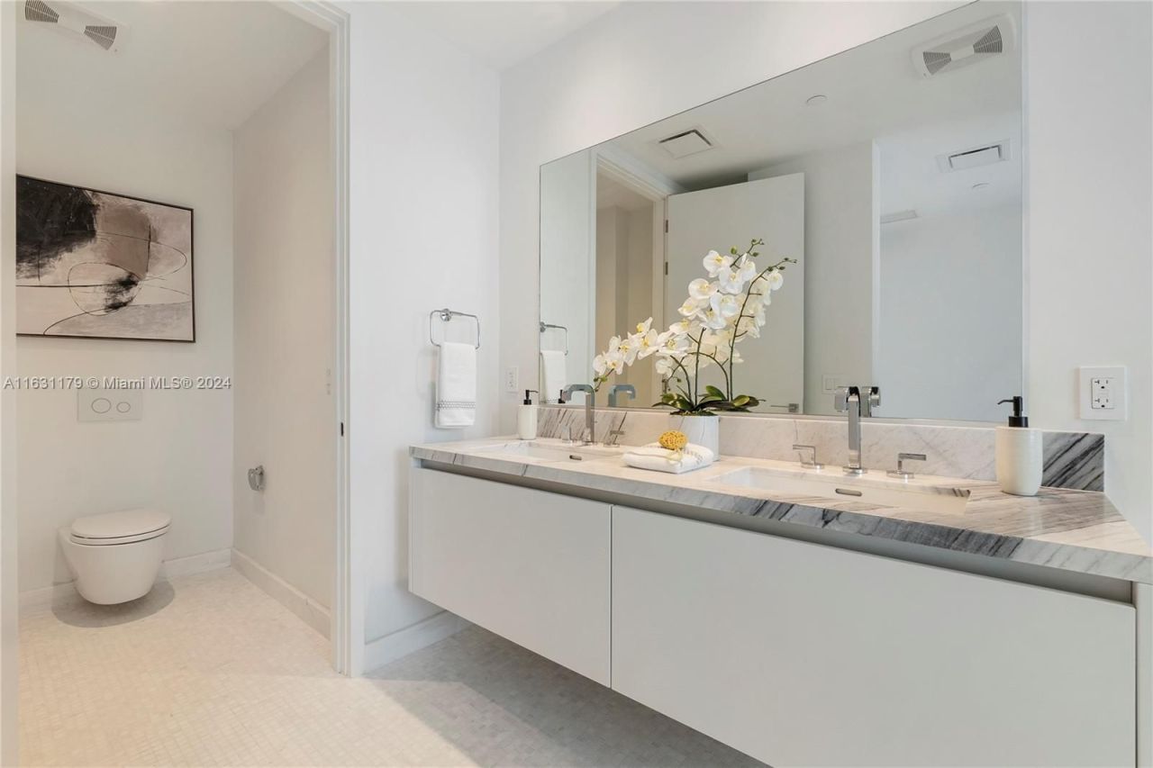 Flat in Miami, USA, 100 m² - picture 9