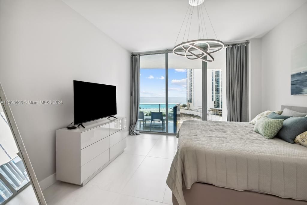 Flat in Miami, USA, 110 m² - picture 13