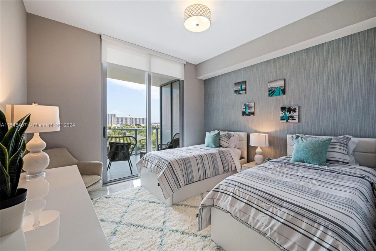 Piso en Miami, Estados Unidos, 260 m² - imagen 14