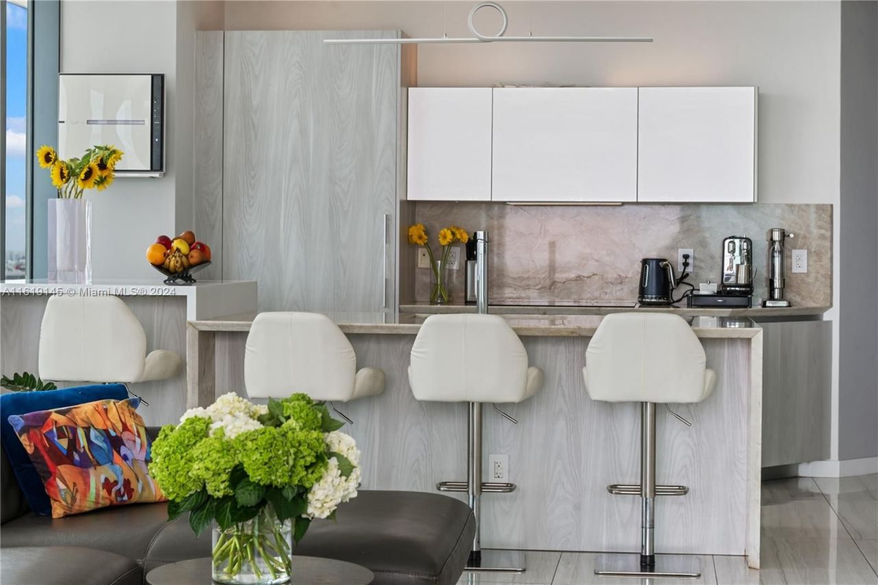 Appartement à Miami, États-Unis, 220 m² - image 6