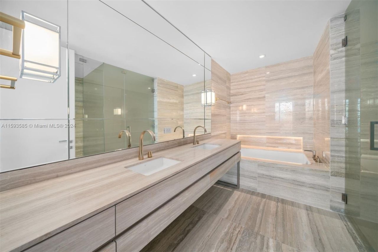 Piso en Miami, Estados Unidos, 220 m² - imagen 12