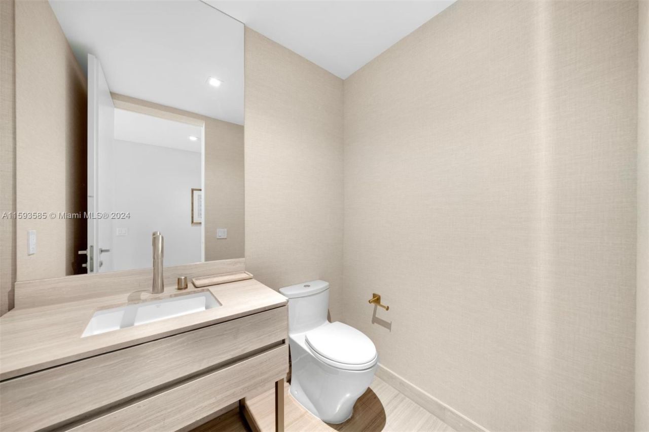 Piso en Miami, Estados Unidos, 220 m² - imagen 14