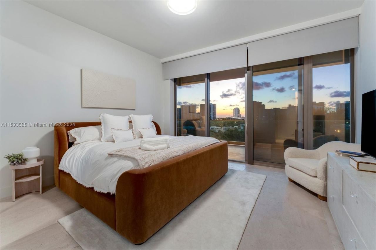 Piso en Miami, Estados Unidos, 220 m² - imagen 15