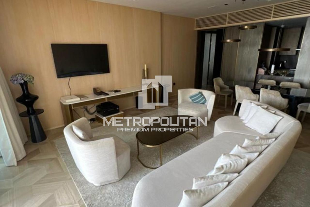 Apartamento en Dubái, EAU, 153 m² - imagen 1