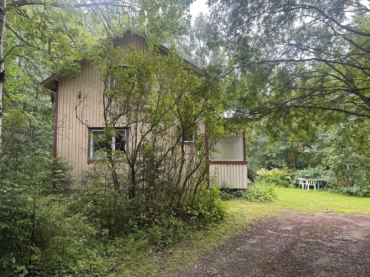 Casa en Laukaa, Finlandia, 1 985 m² - imagen 1