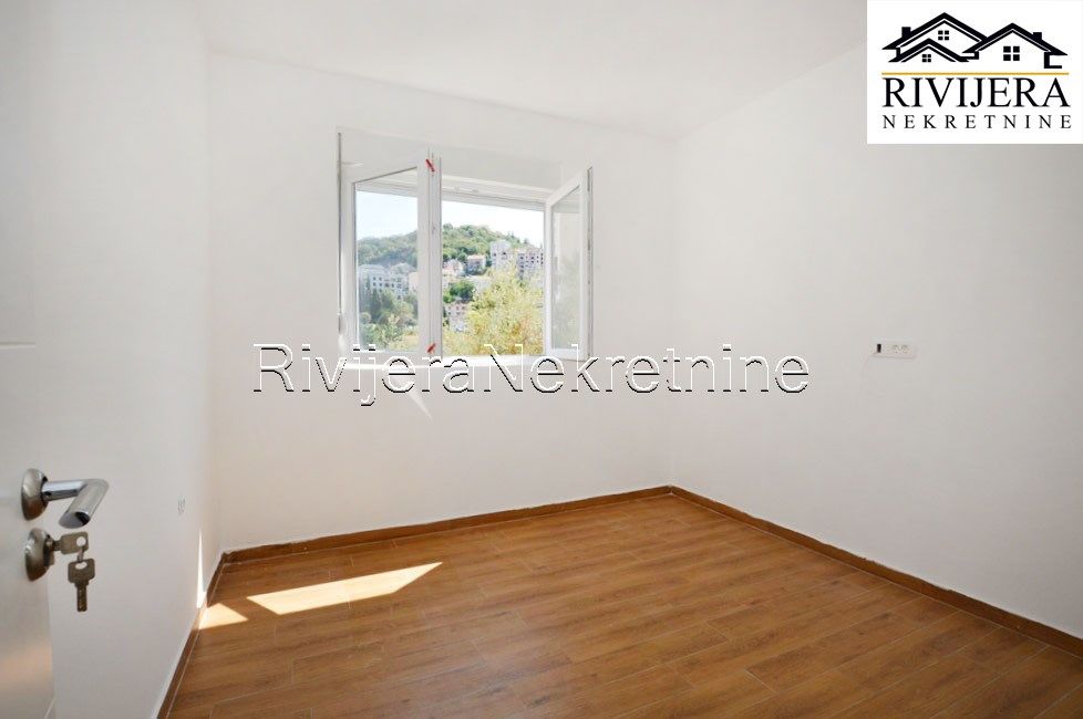 Flat in Herceg-Novi, Montenegro, 47 m² - picture 5