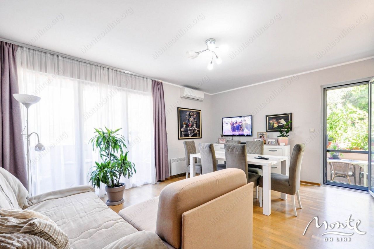 Wohnung in Tivat, Montenegro, 50 m² - Foto 1