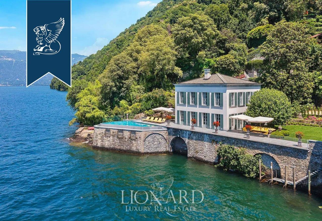 Villa en Pognana Lario, Italia, 400 m² - imagen 1