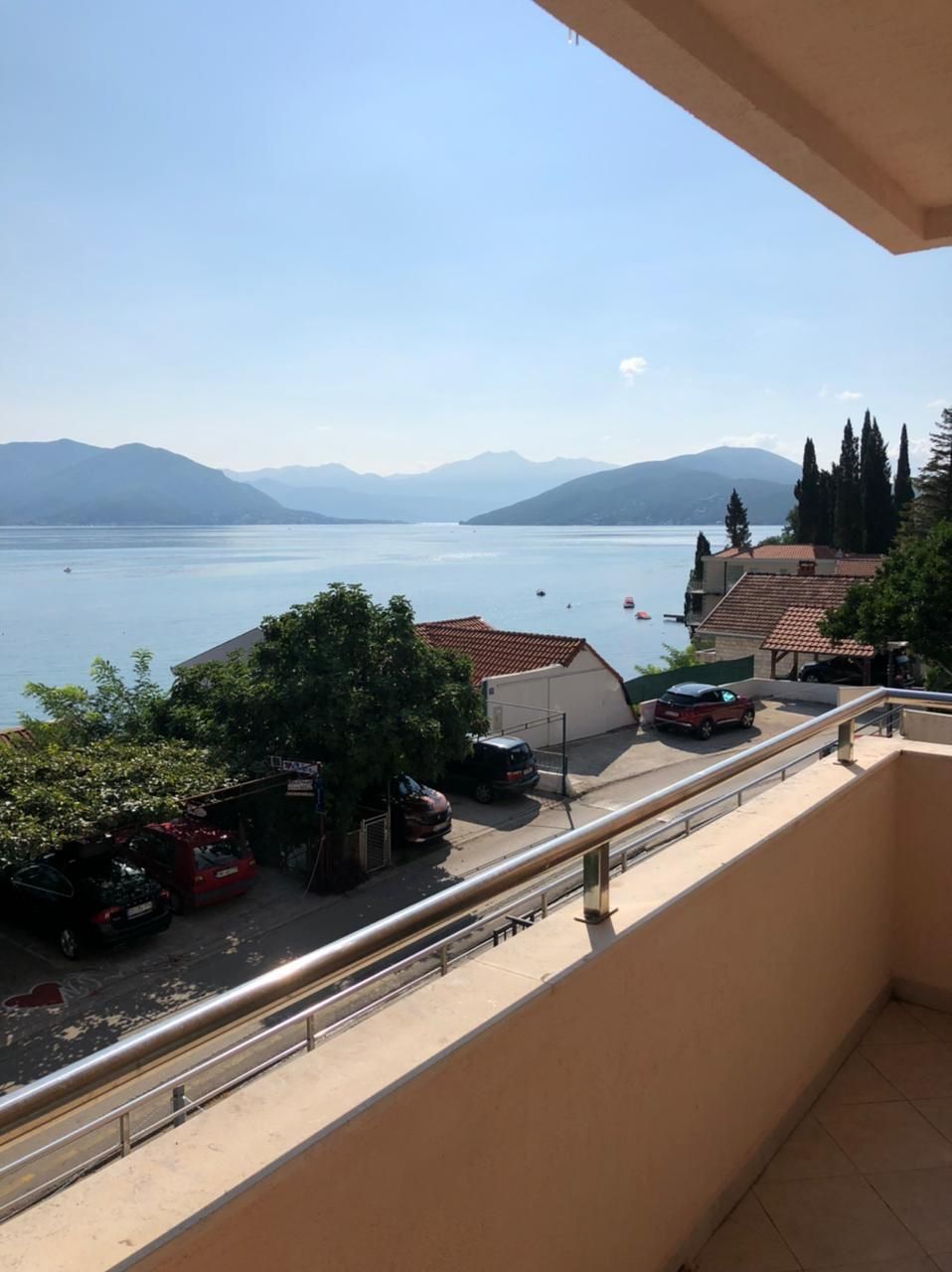 Appartement à Herceg-Novi, Monténégro, 75 m² - image 1