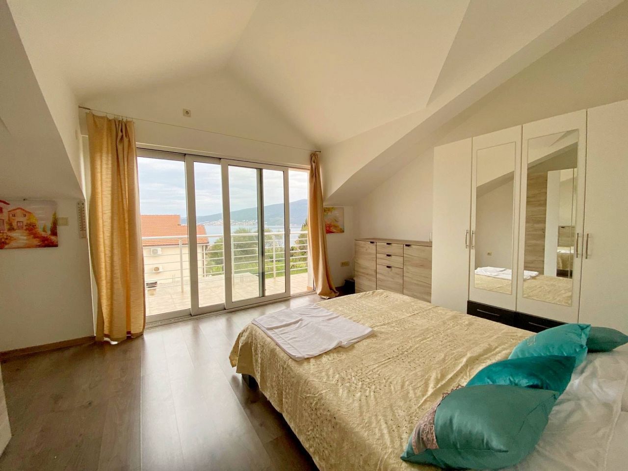 Wohnung in Herceg-Novi, Montenegro, 120 m² - Foto 1