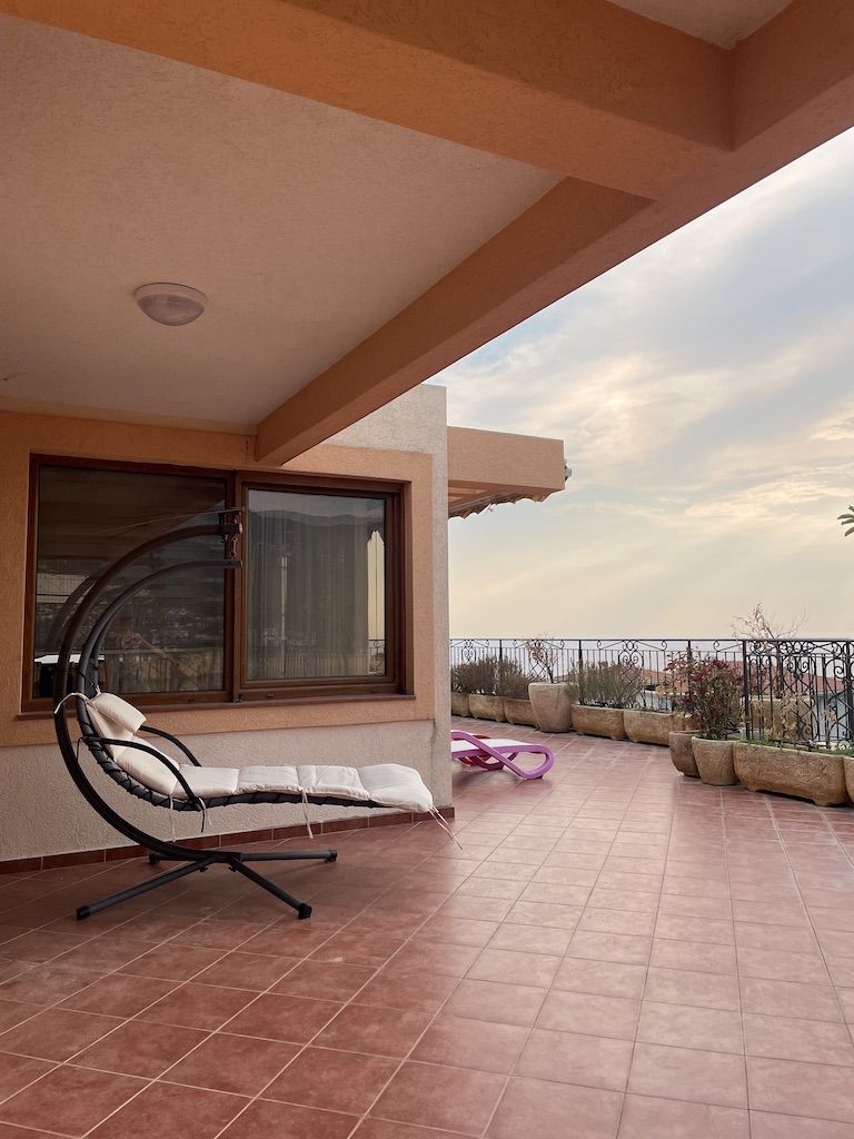 Piso en Dobra Voda, Montenegro, 222 m² - imagen 3