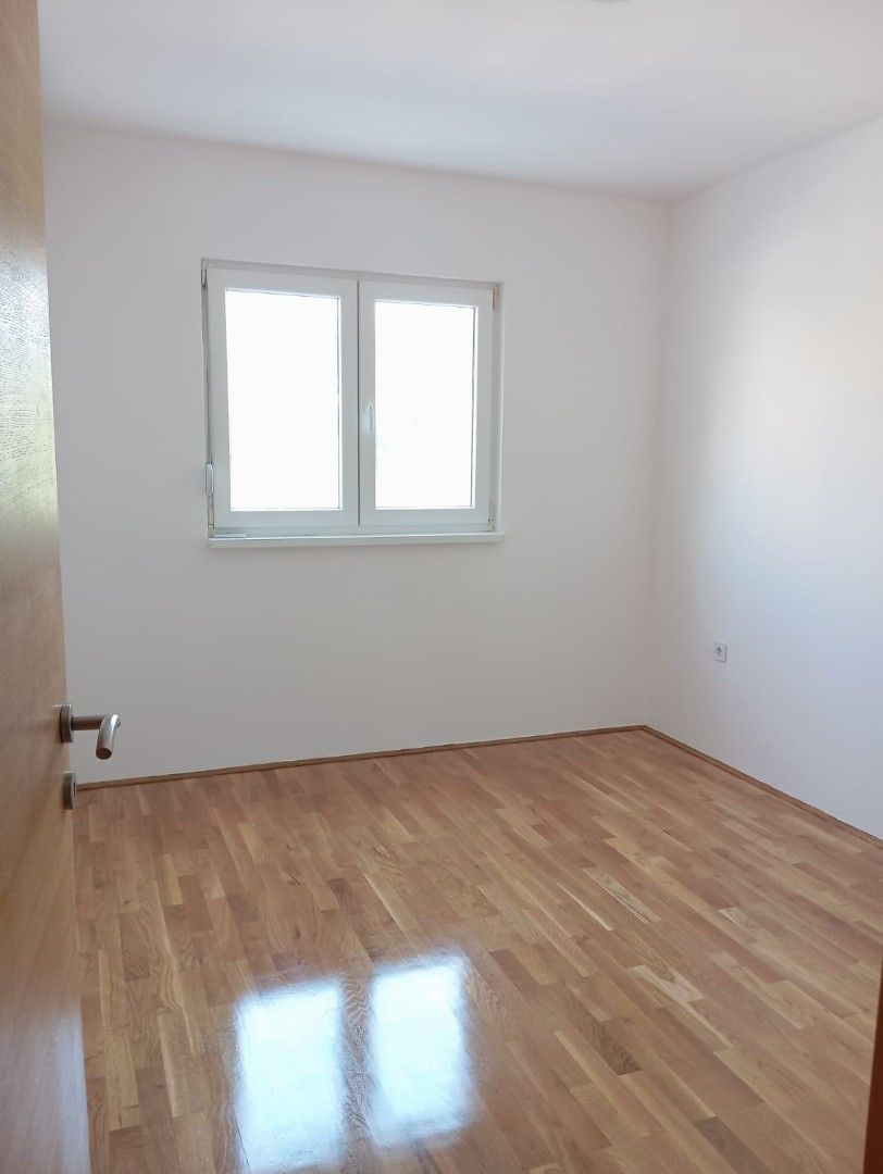 Flat in Bar, Montenegro, 83 m² - picture 5