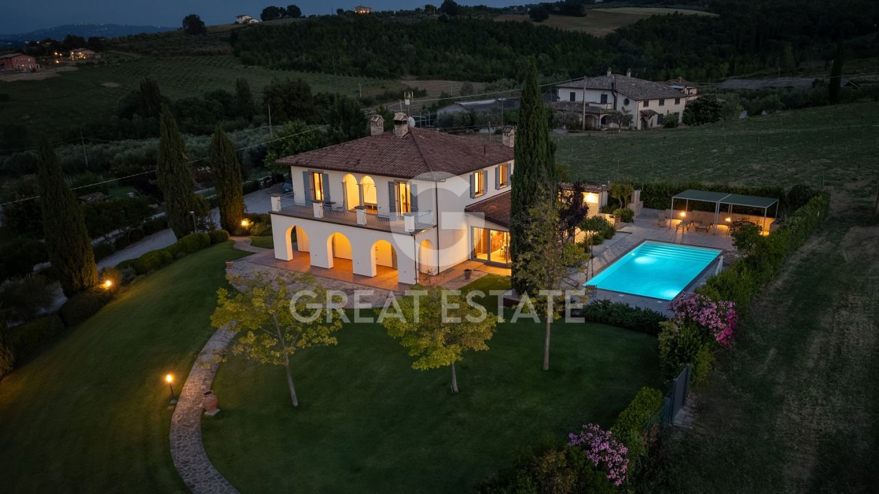 Maison à Cannara, Italie, 362 m² - image 1