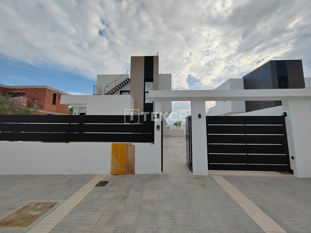 Villa in Alicante, Spanien, 275 m² - Foto 2