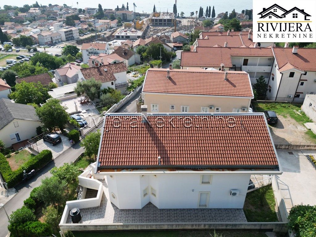 Casa a Herceg-Novi, Montenegro, 252 m² - foto 4