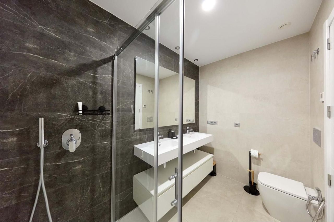 Piso en Benidorm, España, 118 m² - imagen 15