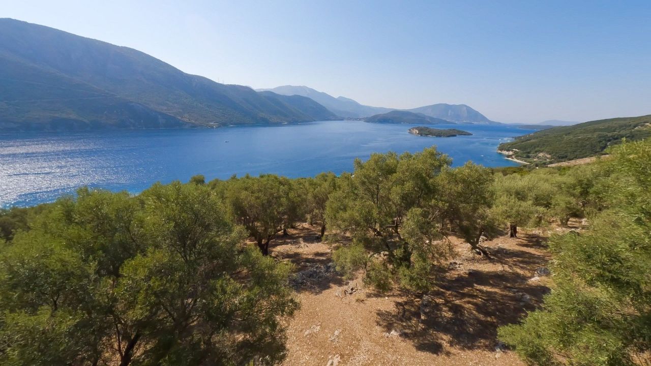 Land on Meganisi, Greece, 46 103 m² - picture 6