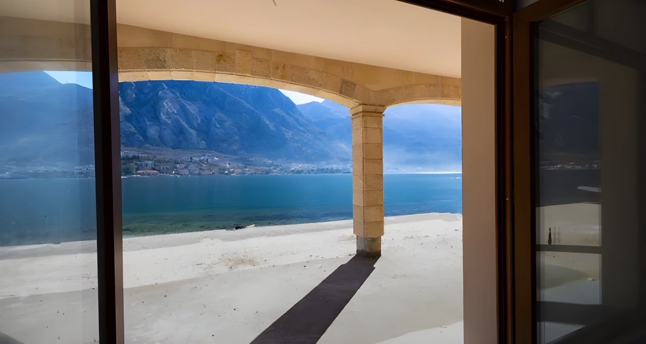 Villa à Prcanj, Monténégro, 500 m² - image 2