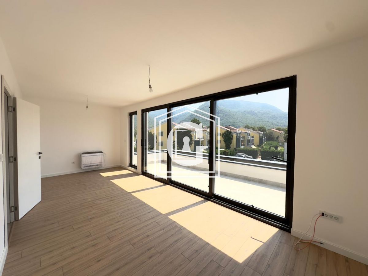 Townhouse a Lastva, Montenegro, 135 m² - foto 4