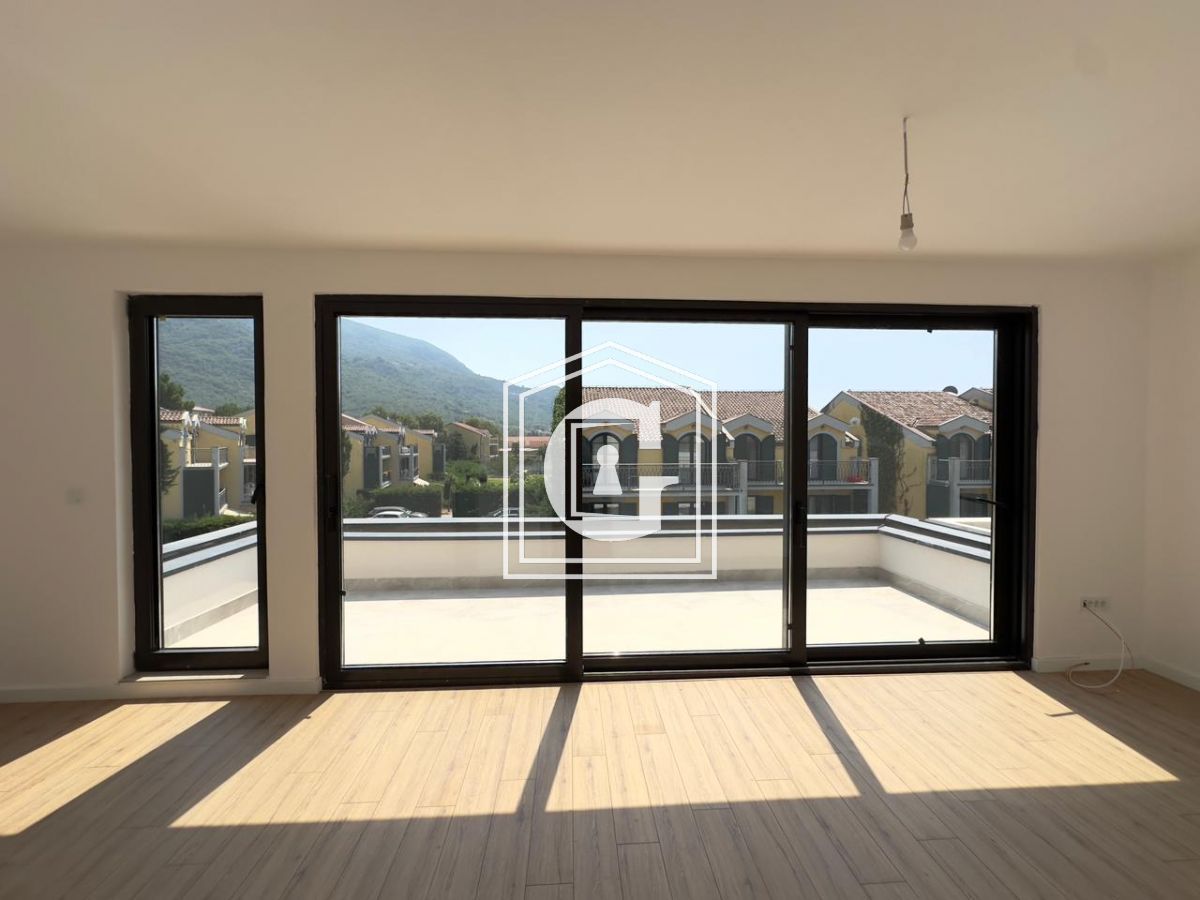 Townhouse a Lastva, Montenegro, 135 m² - foto 5