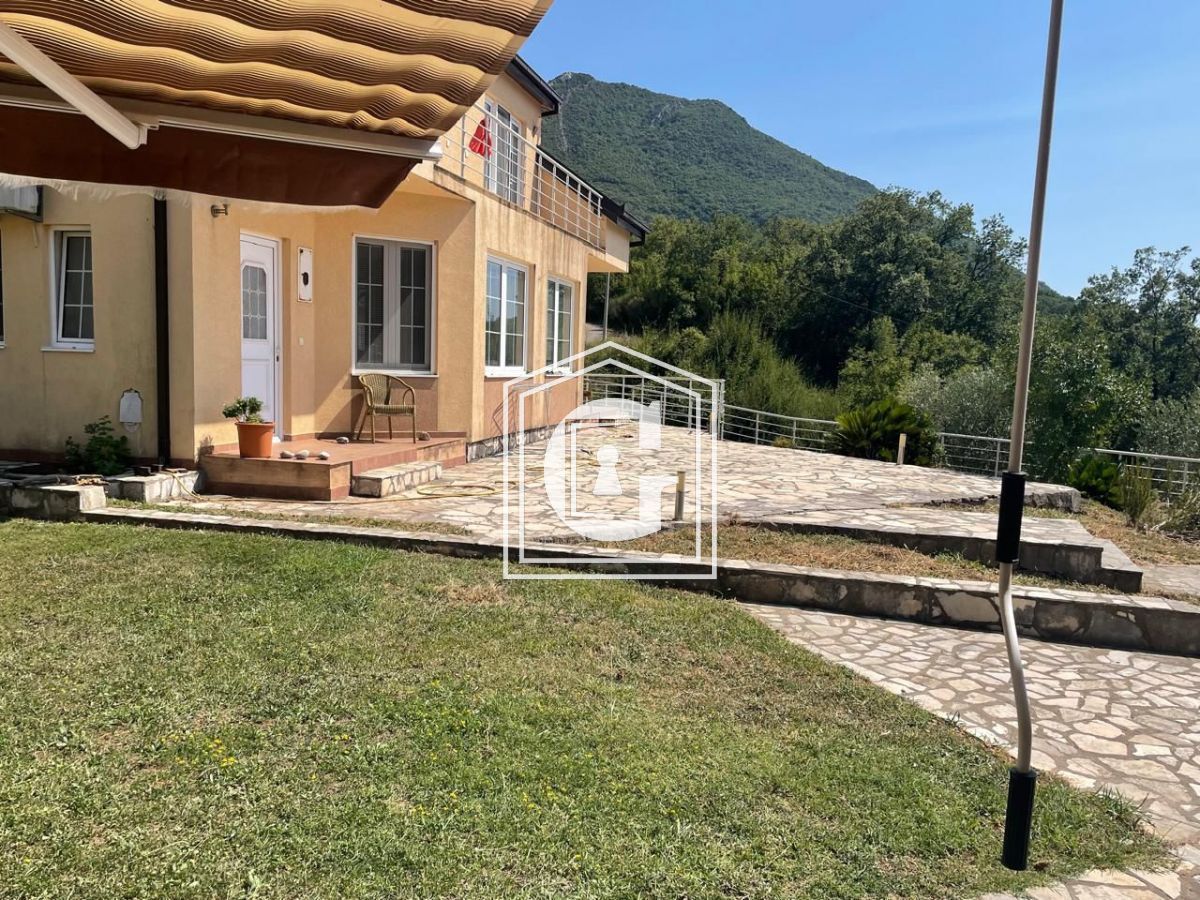 Casa adosada en el Bar, Montenegro, 122 m² - imagen 8