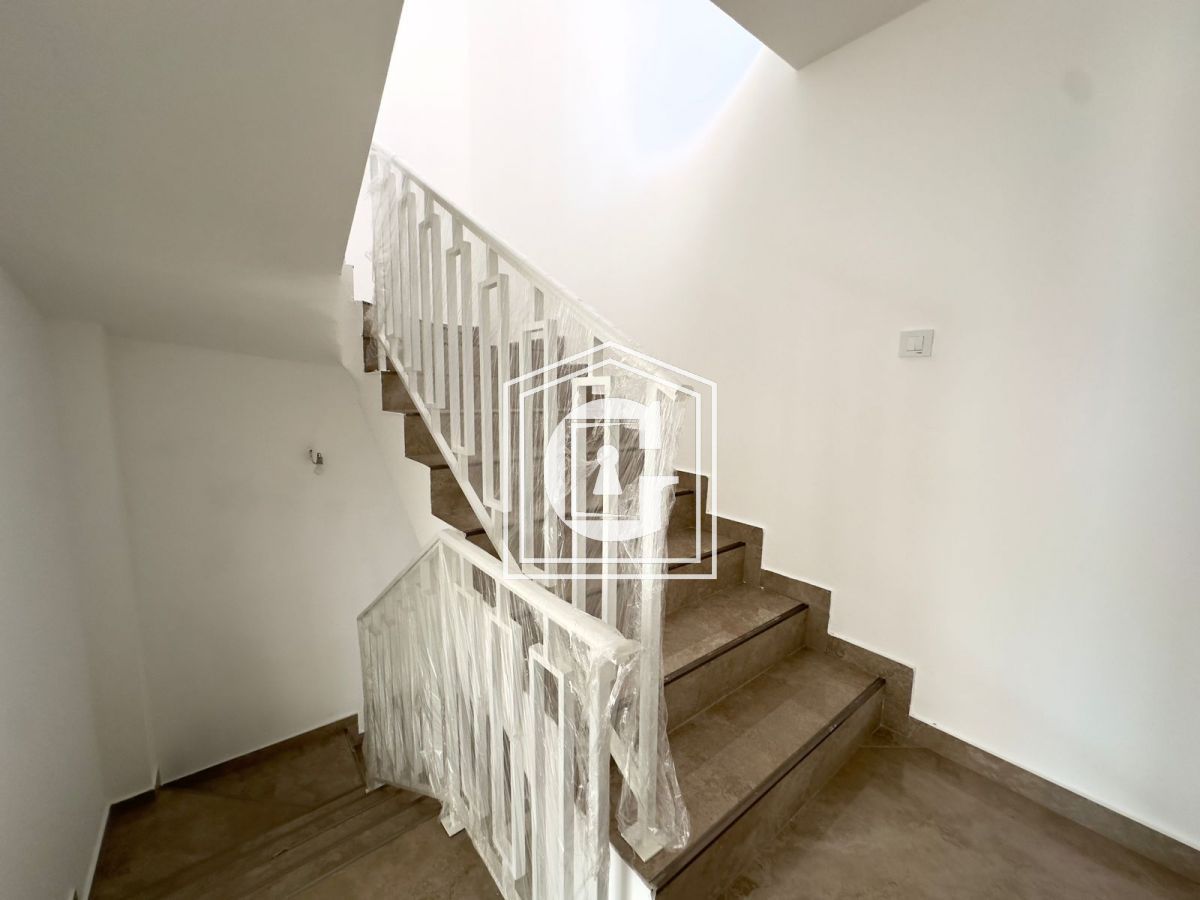 Townhouse a Lastva, Montenegro, 135 m² - foto 10