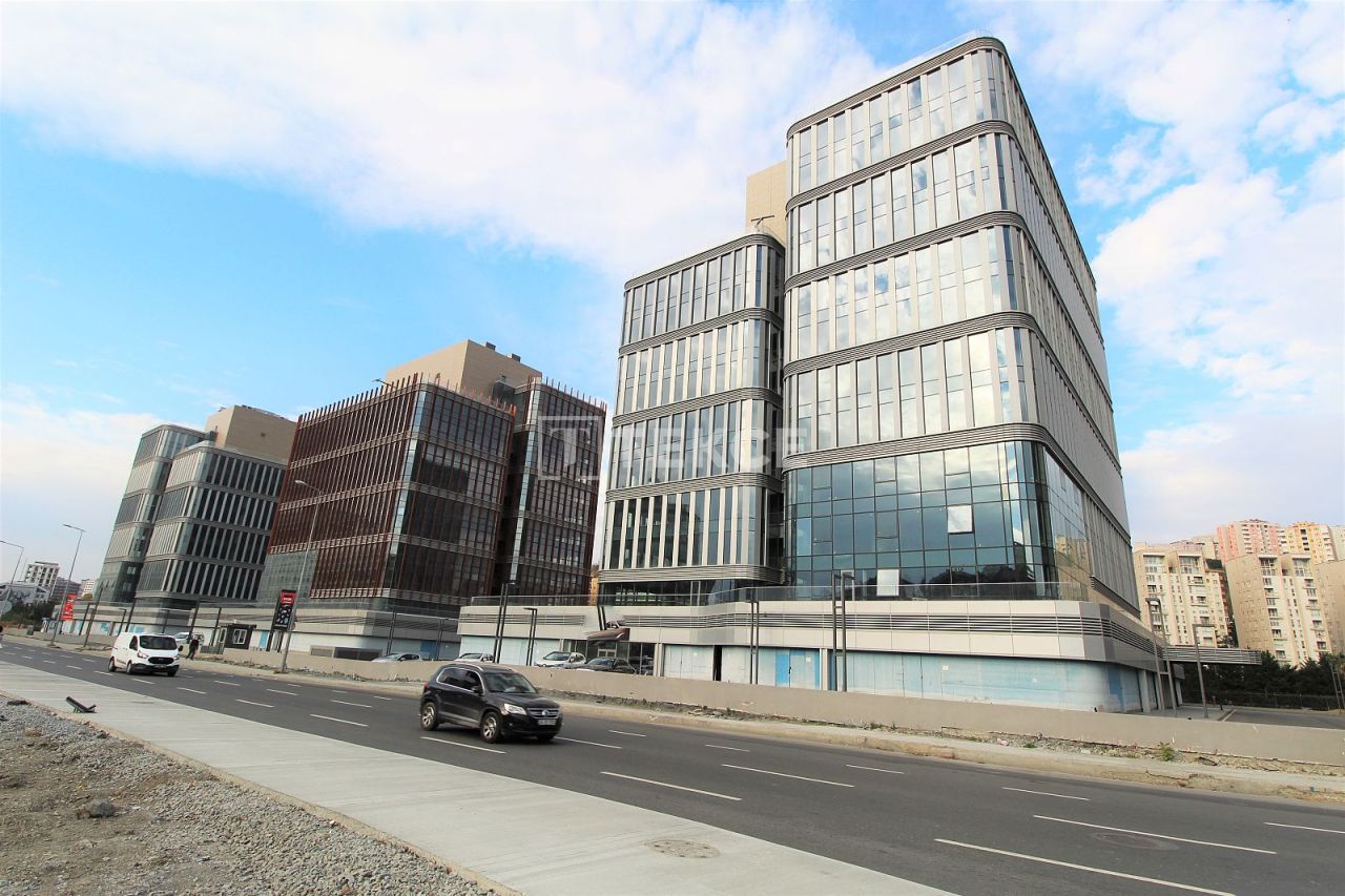 Tienda en Estambul, Turquia, 1 502 m² - imagen 4