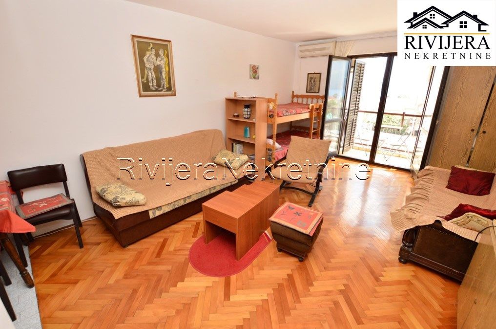 Appartement à Herceg-Novi, Monténégro, 38 m² - image 1