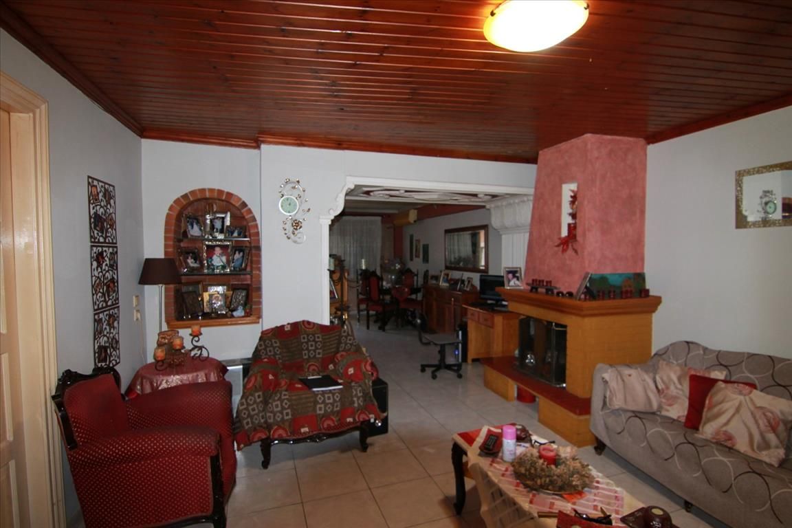 Haus in Korfu, Griechenland, 180 m² - Foto 1