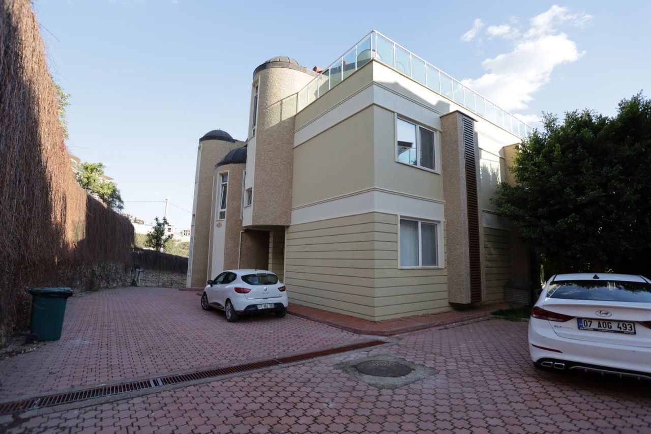 Villa en Alanya, Turquia, 267 m² - imagen 2