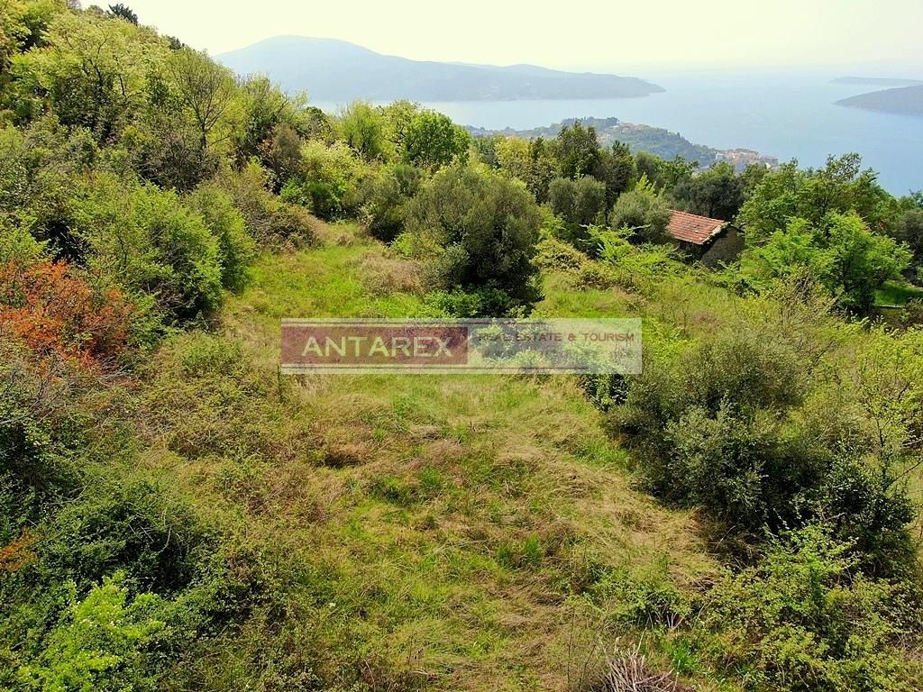 Terreno a Herceg-Novi, Montenegro, 2 306 m2 - foto 3
