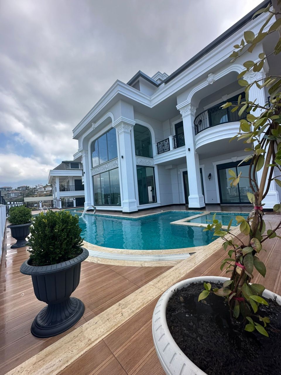 Villa en Alanya, Turquia, 625 m² - imagen 1