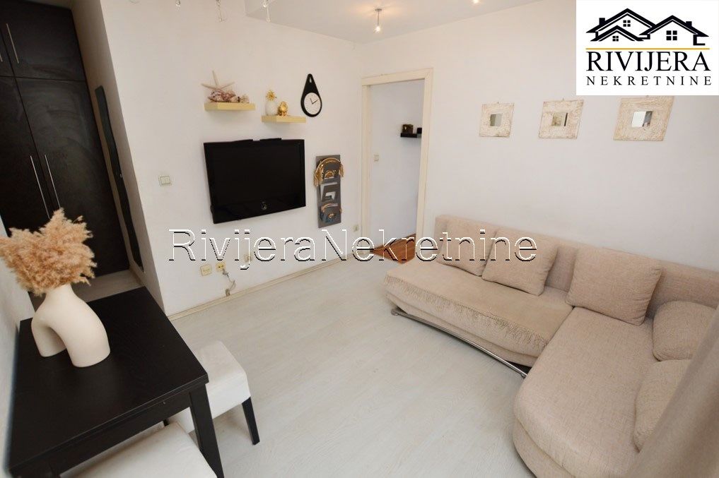 Flat in Herceg-Novi, Montenegro, 43 m² - picture 4