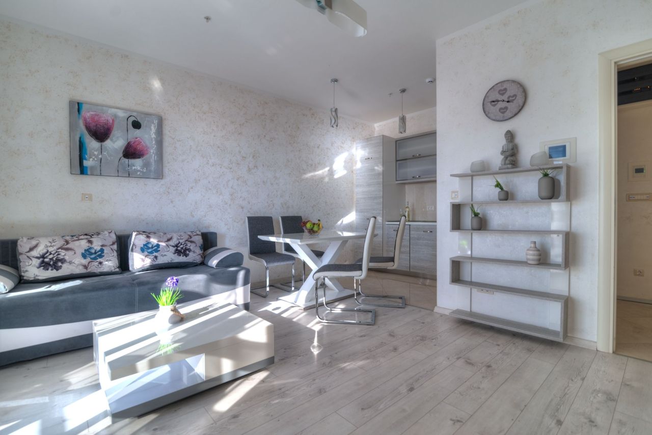 Appartement à Budva, Monténégro, 54 m² - image 1