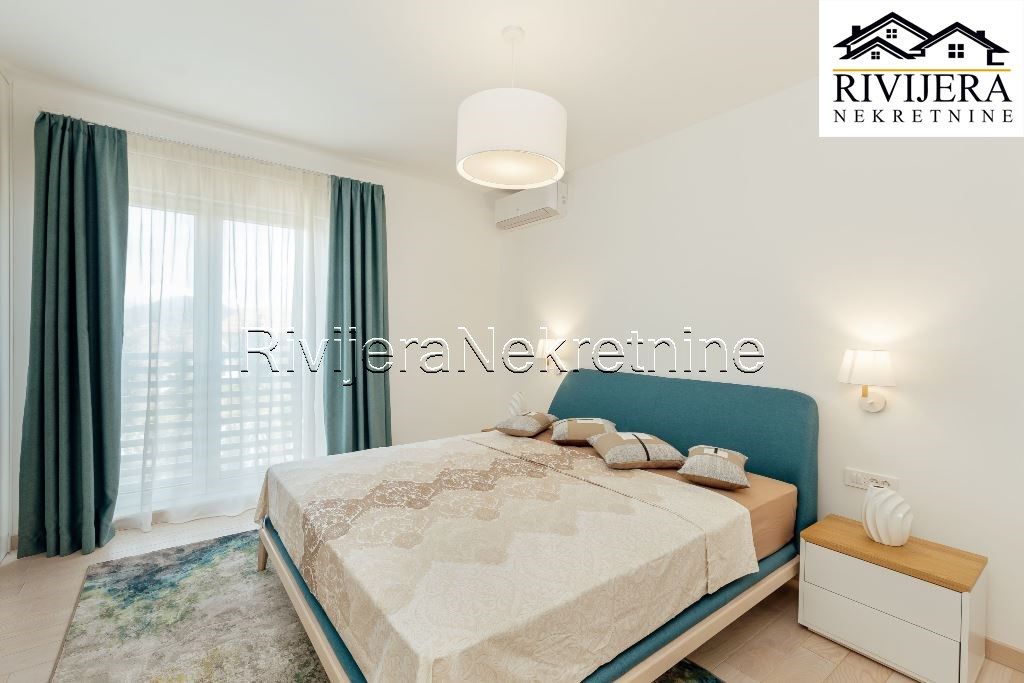 Flat in Igalo, Montenegro, 100 m² - picture 11