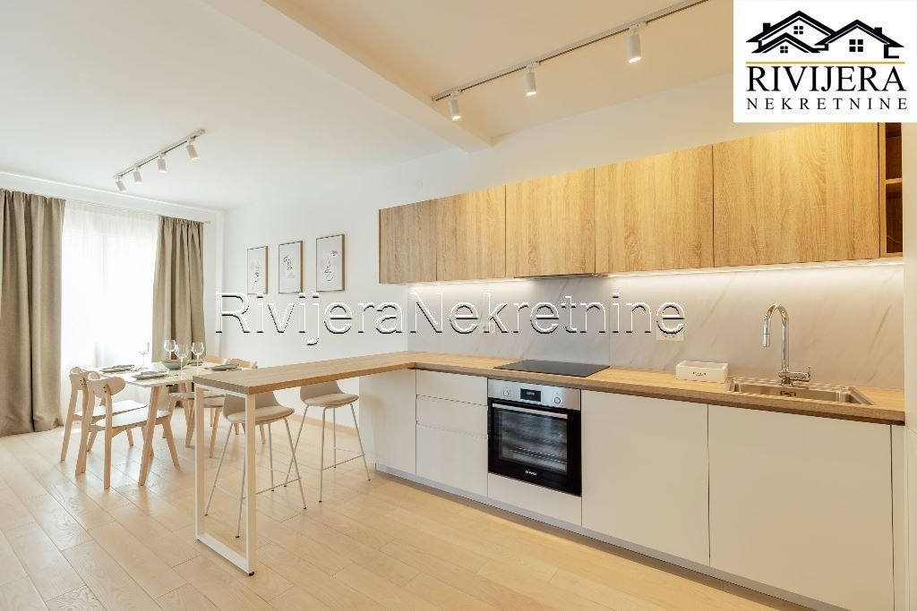 Flat in Igalo, Montenegro, 100 m² - picture 13