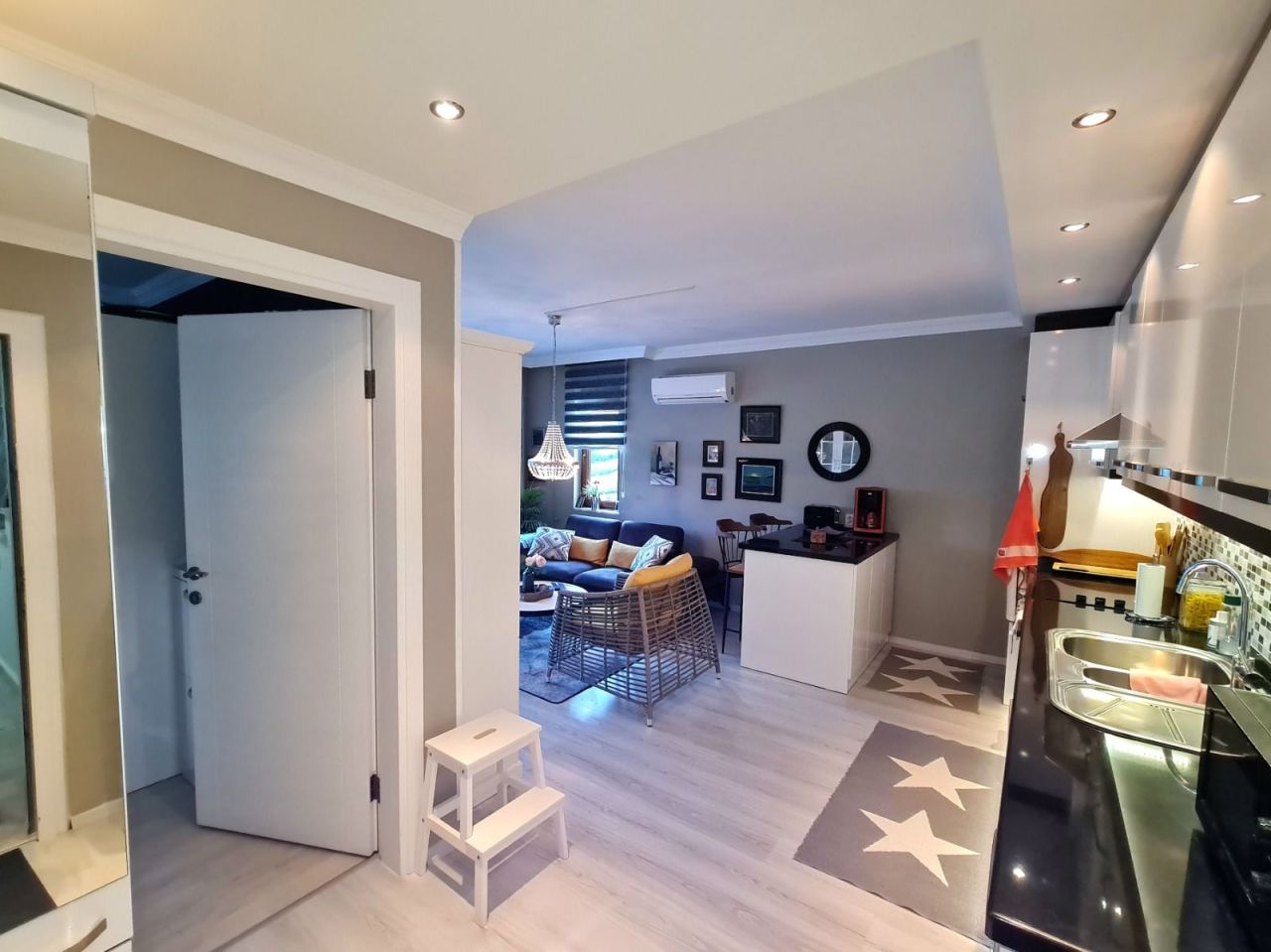 Flat in Alanya, Turkey, 70 m² - picture 2