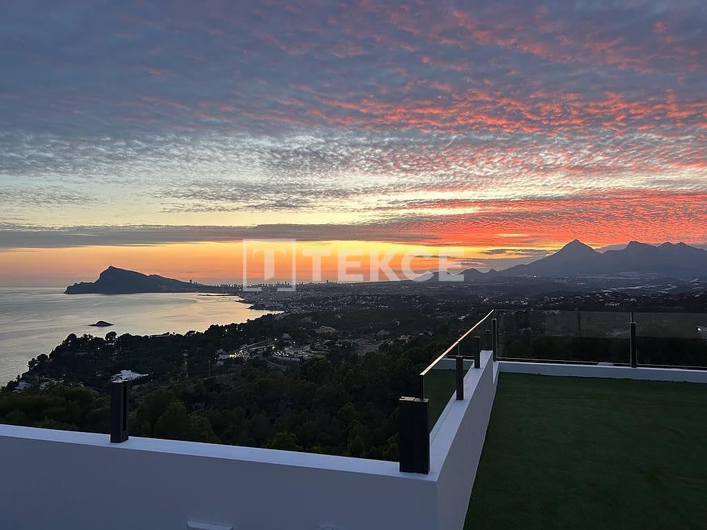 Villa in Altea, Spanien, 224 m² - Foto 1