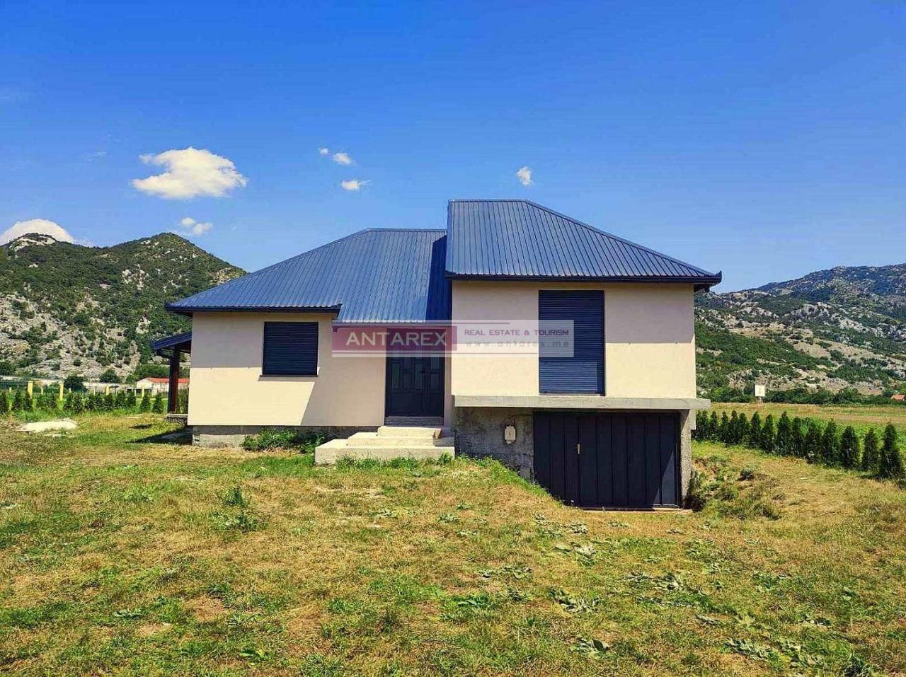 Villa en Nikšić, Montenegro, 75 m² - imagen 1