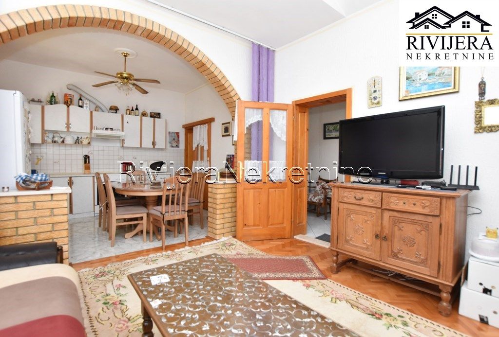 Casa en Herceg-Novi, Montenegro, 365 m² - imagen 13