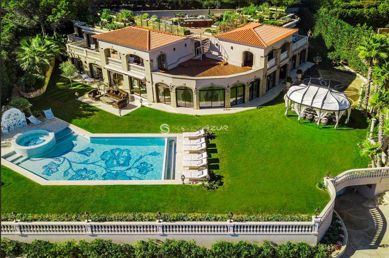 Villa à Antibes, France, 1 300 m² - image 2