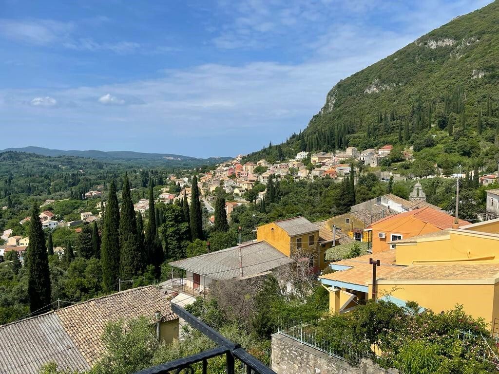 Casa en Corfú, Grecia, 97 m² - imagen 1